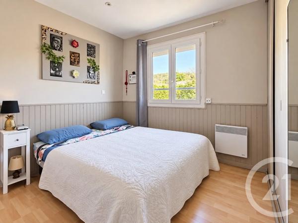 Maison à vendre  4 pièces - 89 m 2   VILLENEUVE  - 04