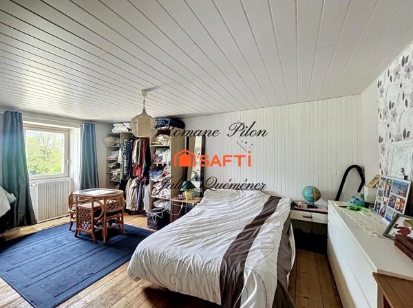PLOUGONVELIN – Maison + 2 gîtes + dépendances – Fort potentiel locatif – Terrain 3000 m²