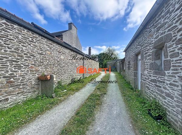 PLOUGONVELIN – Maison + 2 gîtes + dépendances – Fort potentiel locatif – Terrain 3000 m²
