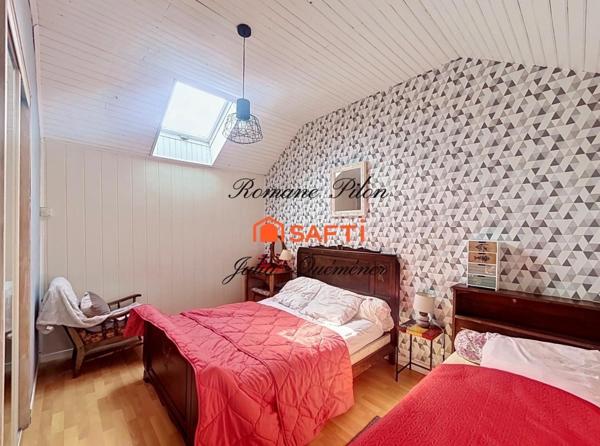 PLOUGONVELIN – Maison + 2 gîtes + dépendances – Fort potentiel locatif – Terrain 3000 m²