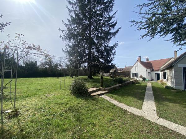 Maison de plain pied avec vue sur étang !