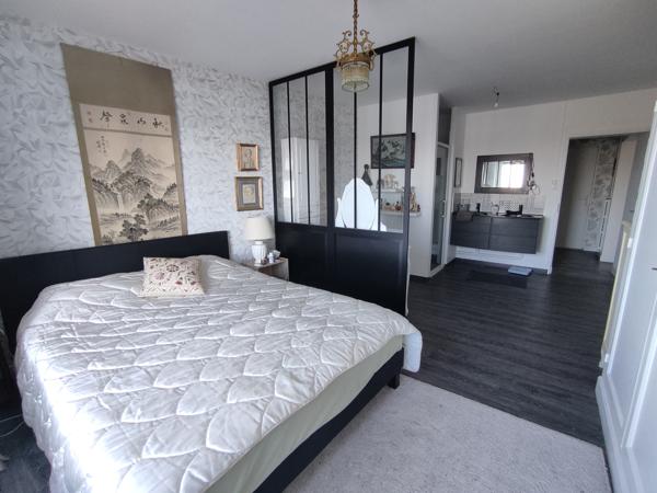 Maison de plain pied avec vue sur étang !