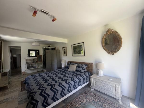 Maison de plain pied avec vue sur étang !