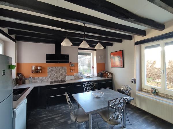 Maison de plain pied avec vue sur étang !
