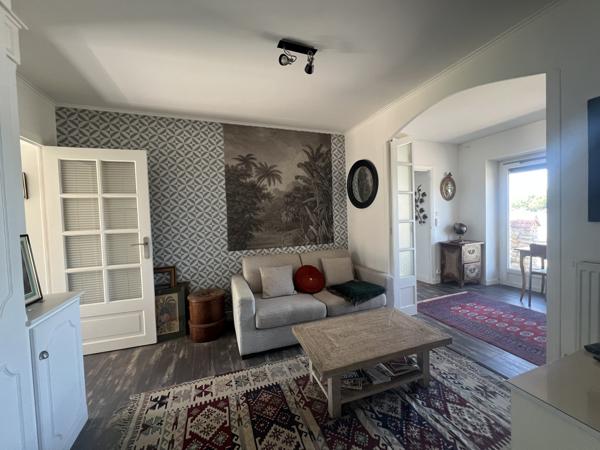 Maison de plain pied avec vue sur étang !