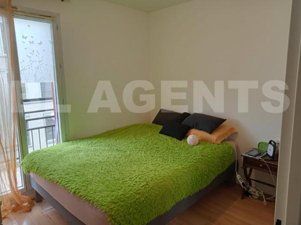 A vendre F2 lumineux avec balcon dans une belle résidence 