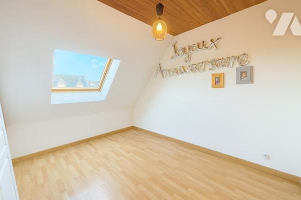 PLOUZANÉ BOURG - Maison 4 chambres - 686m² de TERRAIN