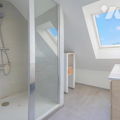 PLOUZANÉ BOURG - Maison 4 chambres - 686m² de TERRAIN