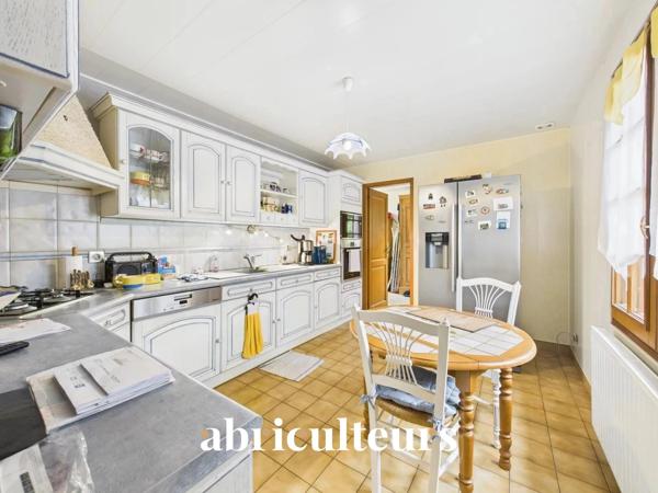Maison avec jardin arboré en vente à Châteaudun (28200)