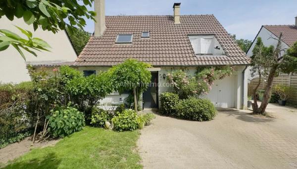 Vente                                                      Maison
                        
                     6 pièces                      110 m2                     à Saint-Fargeau-Ponthierry