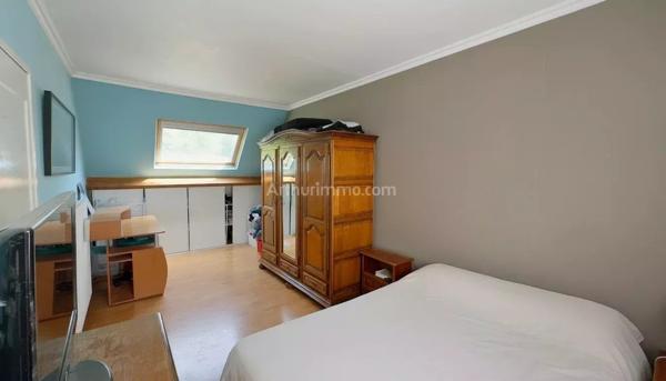 Vente                                                      Maison
                        
                     6 pièces                      110 m2                     à Saint-Fargeau-Ponthierry