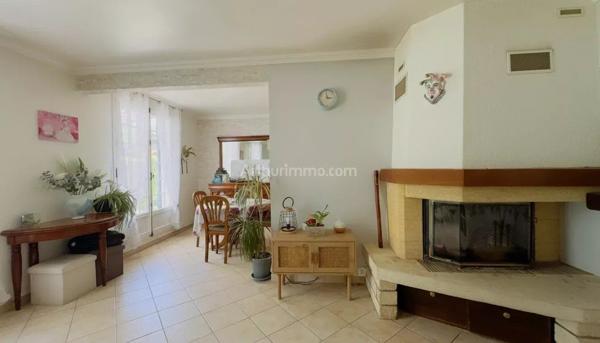 Vente                                                      Maison
                        
                     6 pièces                      110 m2                     à Saint-Fargeau-Ponthierry