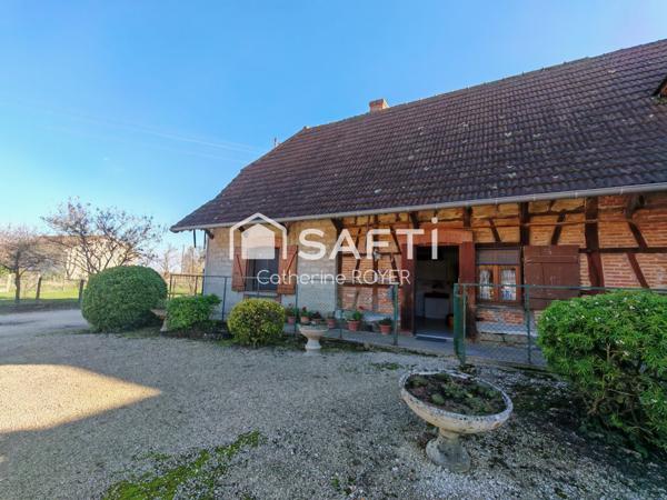 Maison type bressan avec dépendances, à rénover