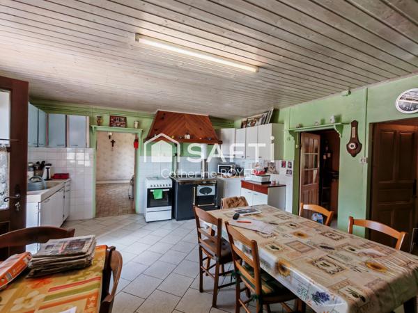 Maison type bressan avec dépendances, à rénover