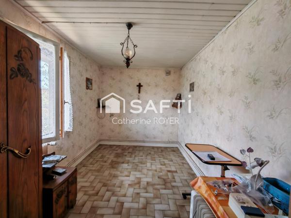 Maison type bressan avec dépendances, à rénover