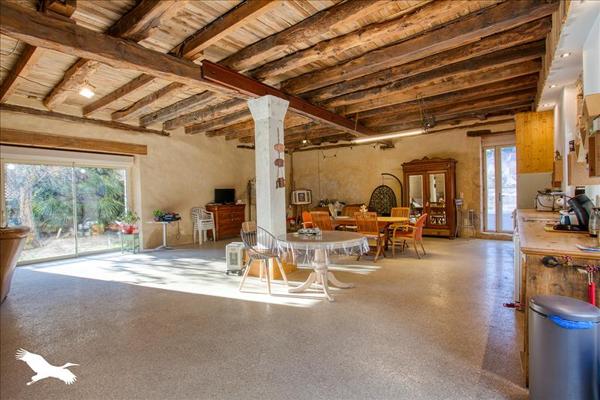 Maison à vendre |  Montignac |  7 pièces | 250 m²