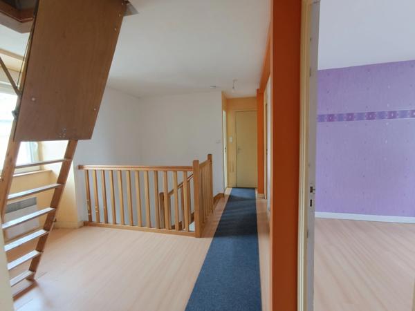 🏡 Maison familiale – Centre bourg de Laz – 108 m² habitables + potentiel