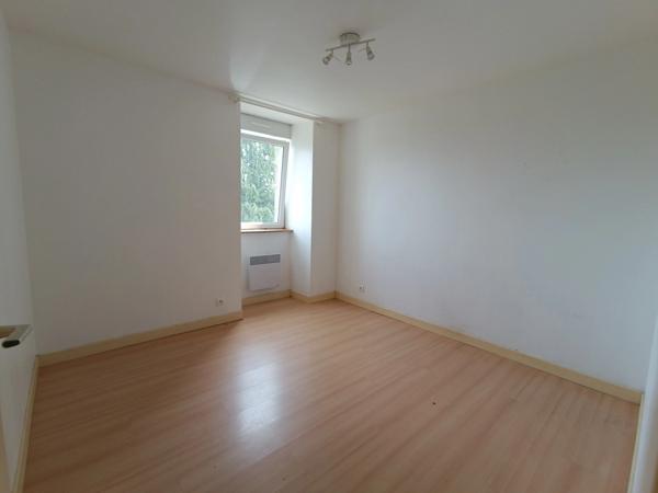 🏡 Maison familiale – Centre bourg de Laz – 108 m² habitables + potentiel