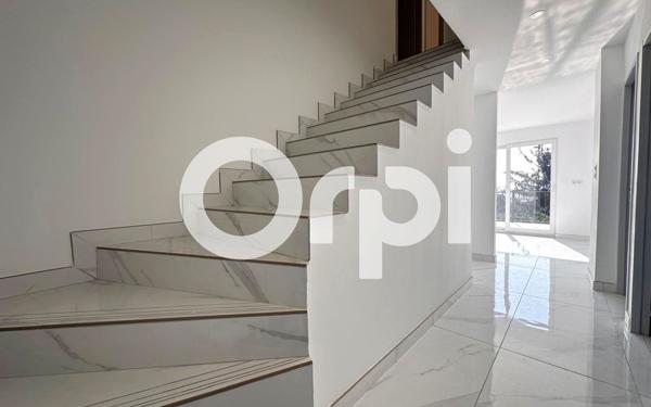 Maison à vendre    6 pièces • 132 m2 Soissons