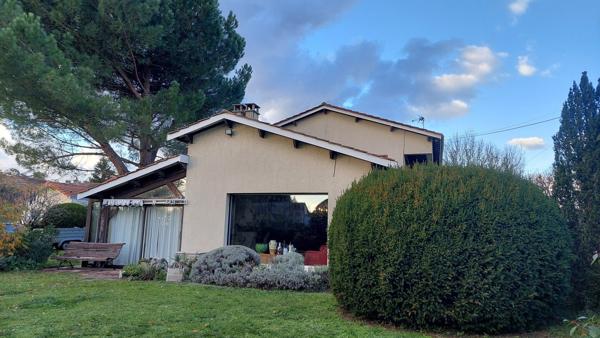 Isle d'espagnac maison de 183 m² sur 2 niveaux avec jardin et garage 302 000 € H.A.I.*