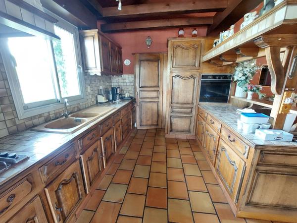 Isle d'espagnac maison de 183 m² sur 2 niveaux avec jardin et garage 302 000 € H.A.I.*