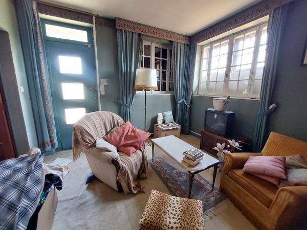 Isle d'espagnac maison de 183 m² sur 2 niveaux avec jardin et garage 302 000 € H.A.I.*