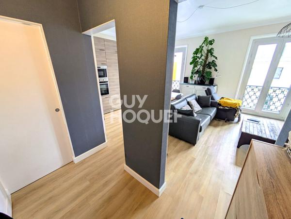 SAINT NAZAIRE Mairie - T2 rénové avec cave, grenier et parking