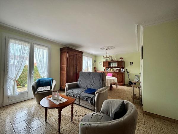 Maison
         4 pièces
        - 93 m² 228 900 € *