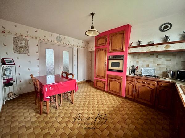 Maison
         4 pièces
        - 93 m² 228 900 € *