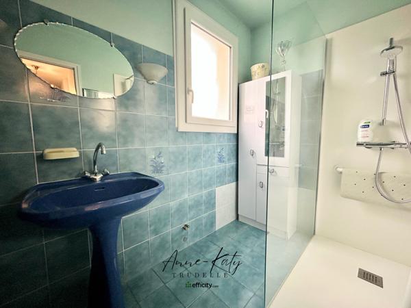 Maison
         4 pièces
        - 93 m² 228 900 € *