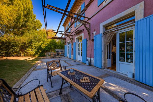 Sommières (30250) Demeure atypique : ancienne gare rénovée 136 m² sur 2 177 m² de terrain entre Sommiéres, Nimes et Quissac