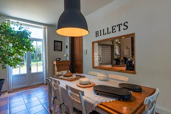 Sommières (30250) Demeure atypique : ancienne gare rénovée 136 m² sur 2 177 m² de terrain entre Sommiéres, Nimes et Quissac