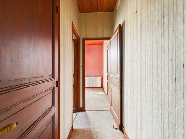 Maison de ville en pierre avec jardin clos et double garage – Emplacement privilégié à Ribérac