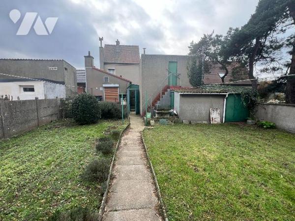 Maison à Dunkerque Fort-Mardyck (59430) , maison  de ville de  1954 d'une surface habitable de ...