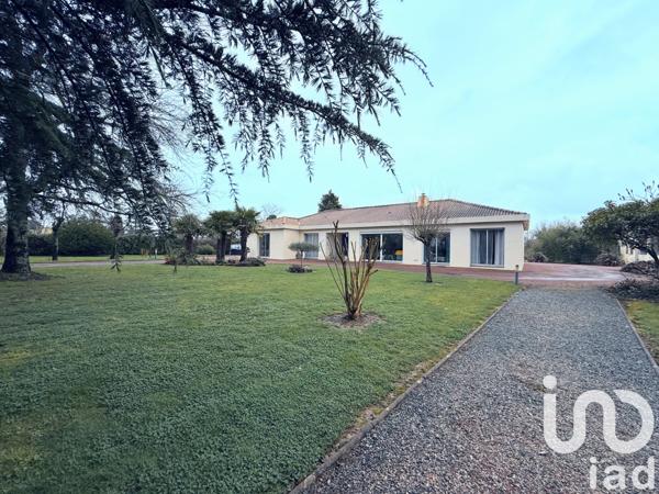 Maison à vendre 8 pièces 162 m² Aubigny-Les Clouzeaux