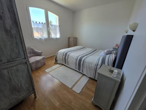 Maison
         8 pièces
        - 220 m² 769 000 € *