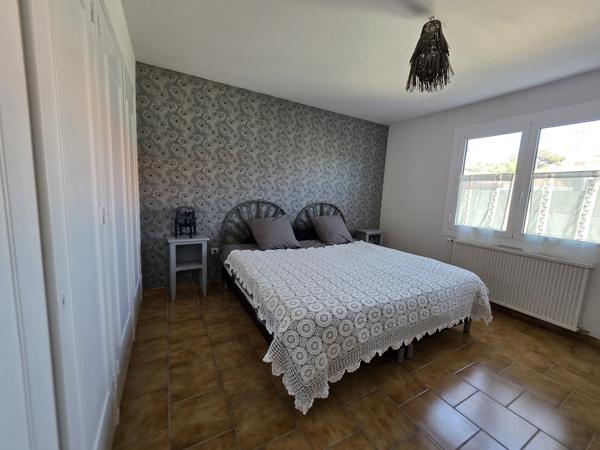Maison
         8 pièces
        - 220 m² 769 000 € *