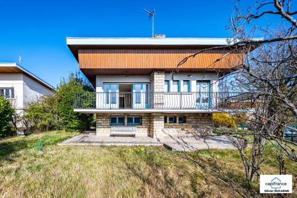 Maison à vendre 7 pièces SAINT APOLLINAIRE (21) 5 chambres, terrain arboré de 542 m² avec garage