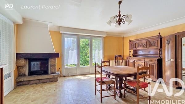 Maison à vendre 9 pièces 188 m² Saint-Gorgon