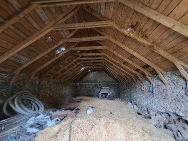 Bien agricole à vendre à Saint-Saturnin dans le Cantal (15190), ref : 044/412