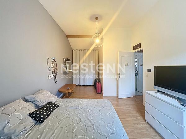 Maison 5 pièces 4 chambres non mitoyenne sur terrain de 247m² sans aucun travaux à prévoir à Chilly-Mazarin proche Morangis