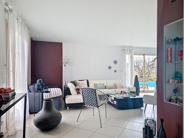 Maison À vendre : Maison lumineuse et moderne à Brain-sur-l'Authion