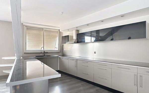 Appartement à vendre    3 pièces • 108,34 m2 Vichy