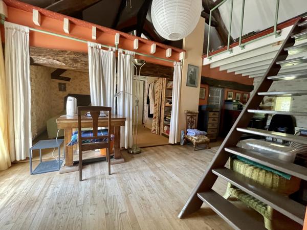 La Ferté-Alais (91590) Maison + dépendances sur 3428 m² de terrain