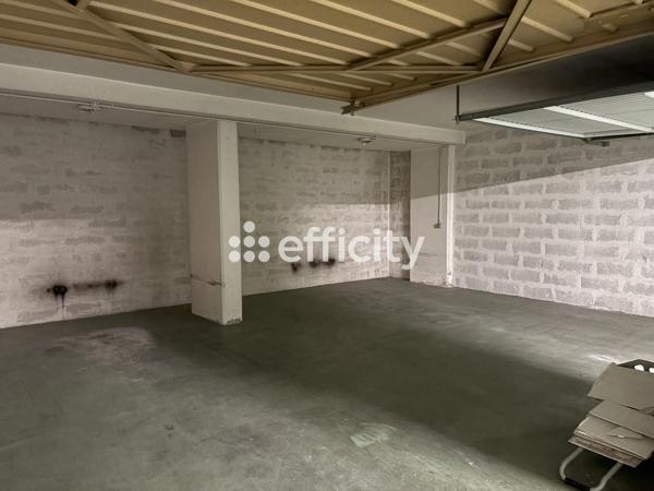 Parking - 49 m²