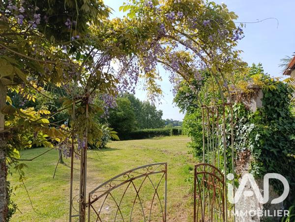 Maison à vendre 5 pièces 156 m² Saint-Sauveur-Villages