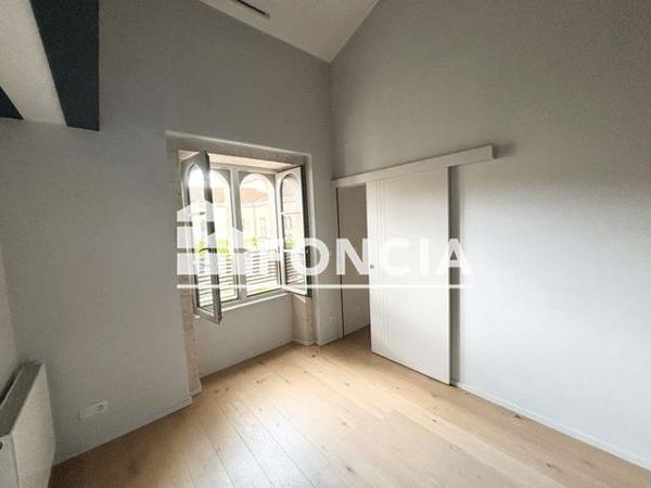 À vendre Appartement 5 pièces 99 m² - Niort 79000