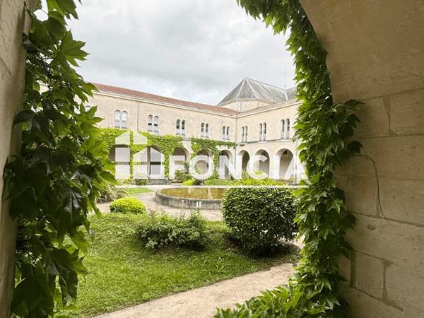 À vendre Appartement 5 pièces 99 m² - Niort 79000