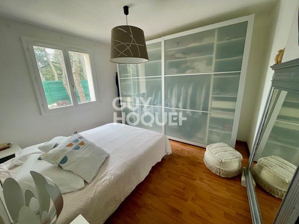 Bouc Bel Air, Maison 5 pièces de 114 m2 habitables sur terrain de 452 m2 avec piscine