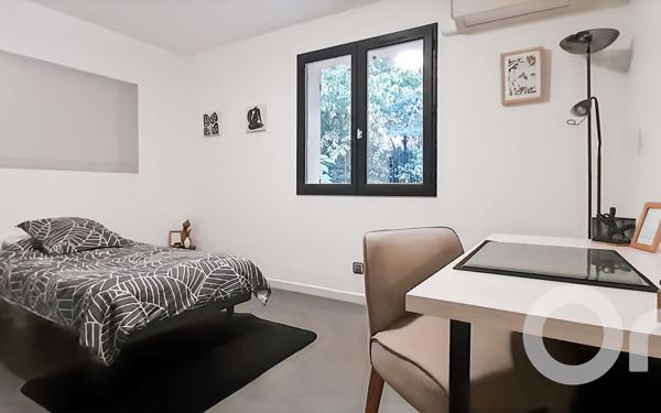 Maison à vendre    6 pièces •  Bollène